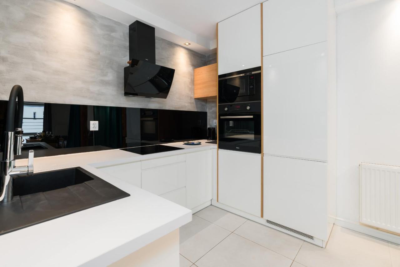 Apartment Poznan Old Town Strzelecka By Noclegi Renters ภายนอก รูปภาพ