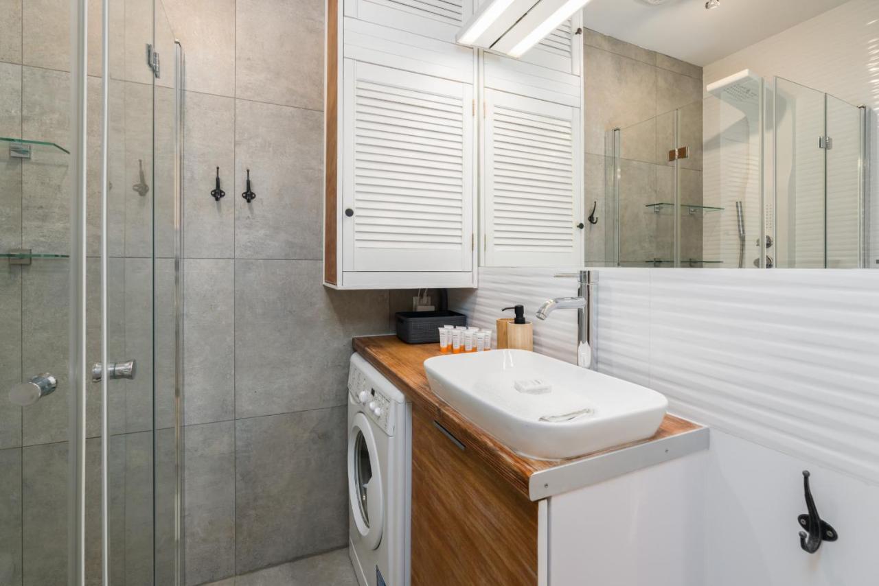 Apartment Poznan Old Town Strzelecka By Noclegi Renters ภายนอก รูปภาพ