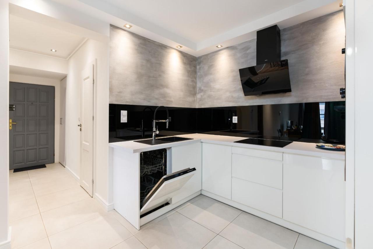 Apartment Poznan Old Town Strzelecka By Noclegi Renters ภายนอก รูปภาพ